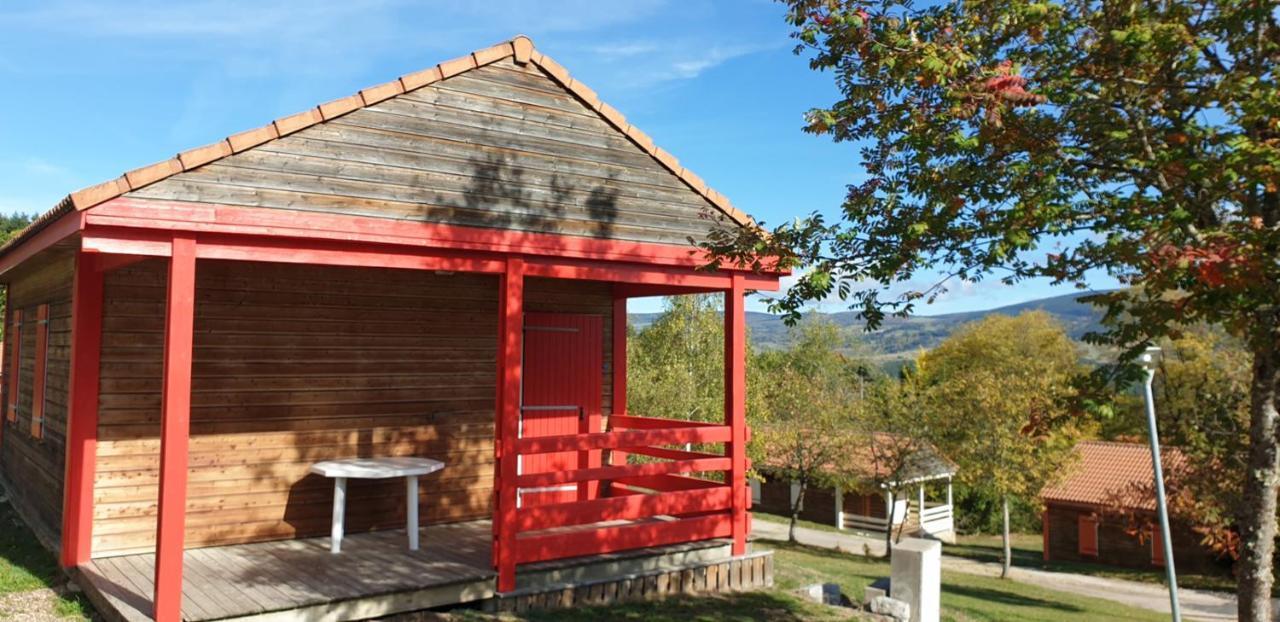 Les Chalets De La Margeride Blavignac Экстерьер фото