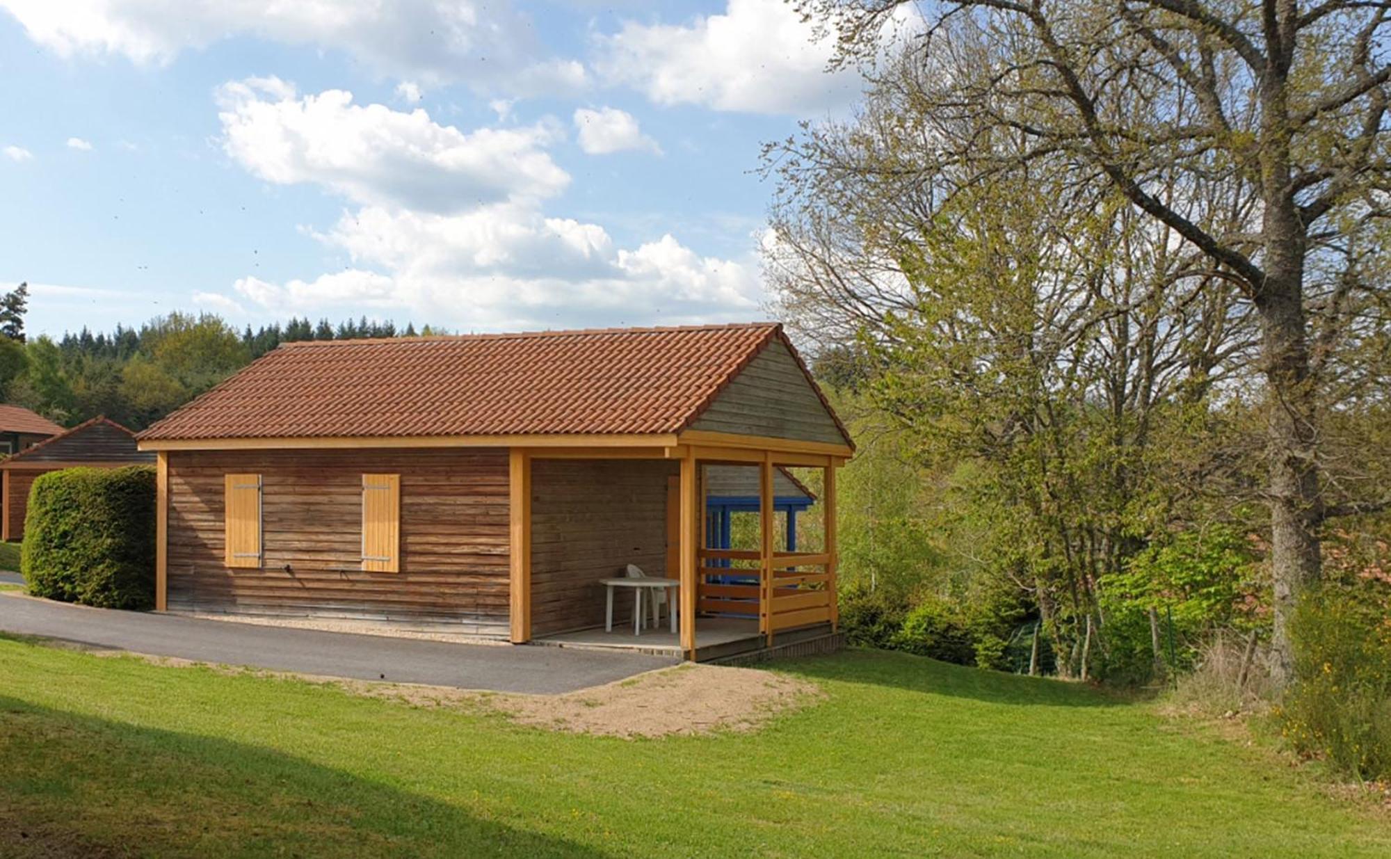 Les Chalets De La Margeride Blavignac Экстерьер фото